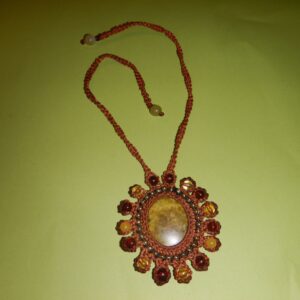 Kann helfen bei Hautproblemen, Gelenk und Atemwegserkrankungen, Stärkt das Immunsystem. er kann die Lebensfreude, Optimismus und das Selbstbewusstsein fördern, Aengste und Stress lindern so wie von negativen Energien schützen.